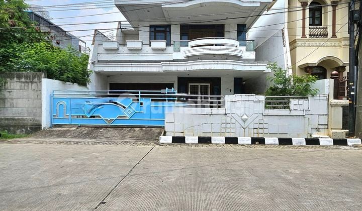 Dijual Rumah 2 Lantai Green Garden