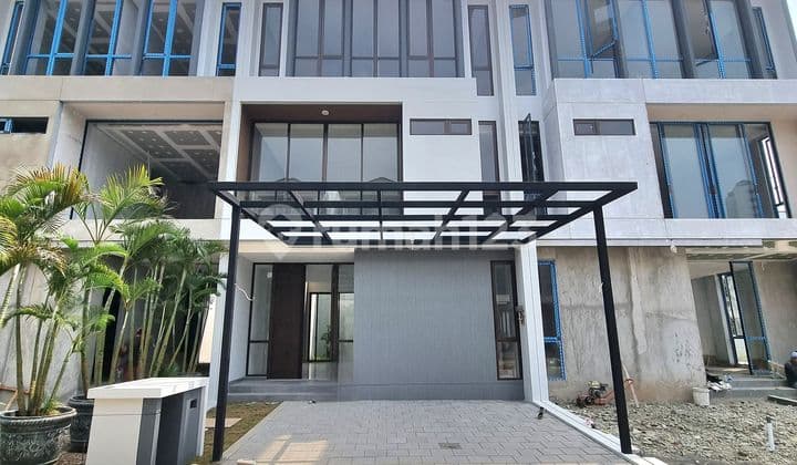 Di Jual Rumah Baru 3 Lantai Pantai Mutiara Jakarta Utara