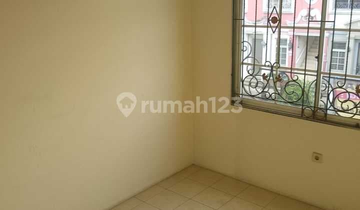 Rumah di Townhouse Taman Paris
lippo Karawaci
, Tangerang