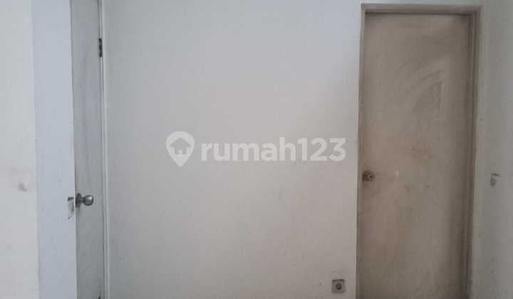 Rumah di Townhouse Taman Paris
, Tangerang