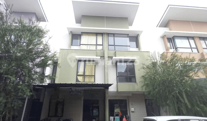 Boarding house at Allogio Gading Serpong, Tangerang