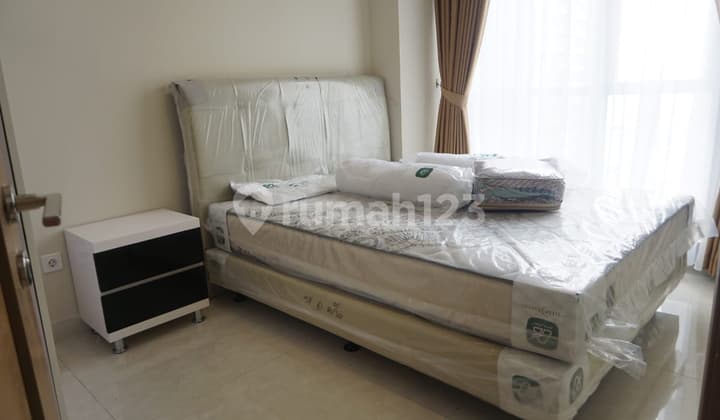 Apartemen Taman Anggrek Residences 2 Kamar Tidur Furnished Bagus