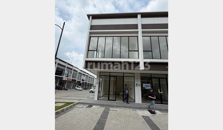 Disewakan Ruko Hook 2 Lantai Sorrento East Gading Serpong Tangerang