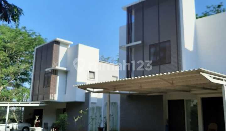 Rumah Cantik Semi Furnished di Vermont Parkland BSD, Tangerang Selatan