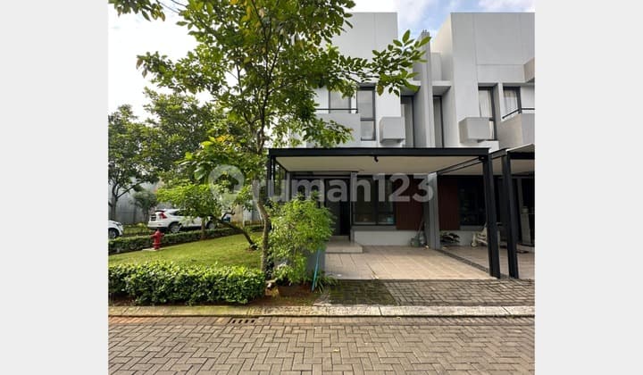 Ready-to-Occupy Fully Furnished House at Invensihaus Tabebuya BSD