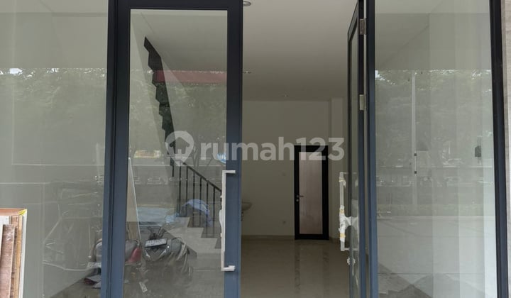 Dijual Ruko 3 Lantai di BSD, Tangerang Selatan