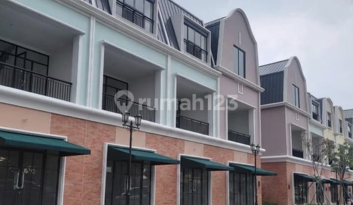Rental of a New 3-Story Shop at Allerton Lane, Citra Garden Bintaro.