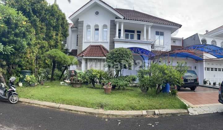 Rumah Mewah Cluster Sutera Intan, Dekat Living World, IKEA, Binus, dan Santa Laurensia