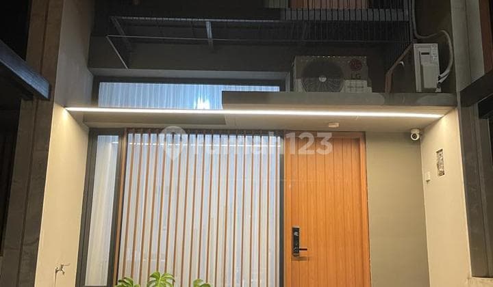 Rumah Fleekhauz H, Greenwich Park, Bsd City, Dekat Ke Eastvara