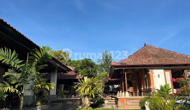 Premium Luxury Villa 8 Bedrooms Strategic Location High Investment Potential