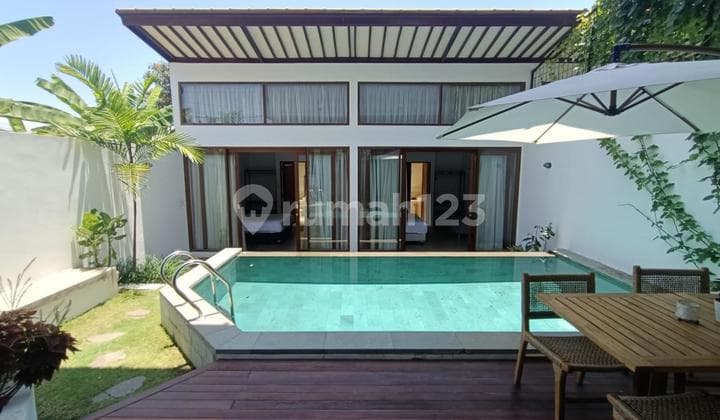 Villa Modern Tropis Eksklusif di Buduk Investasi Cerdas Dekat Canggu