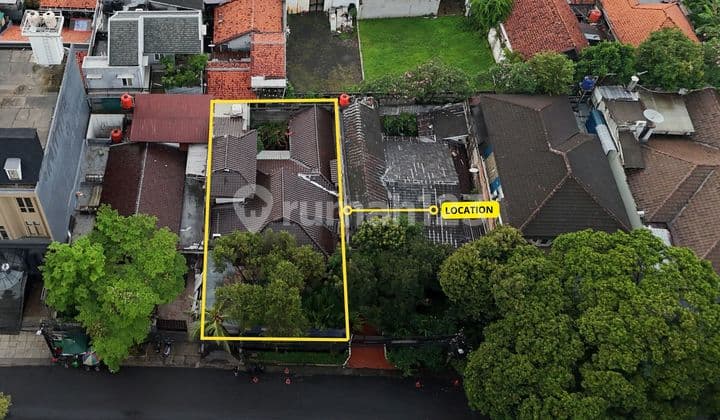 Commercial property in the SCBD area, suitable for business, cafes, clinics, offices, or residences.