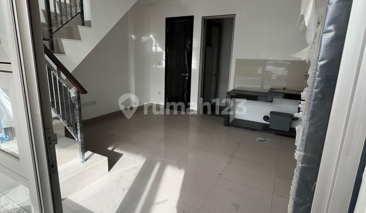 Rumah PIK2 Tahap II Hawai Paradise Tipe Peony 4,5x10 Sudah SHM