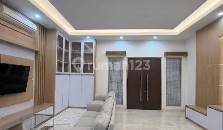 Dijual Rumah Golf Island Cluster Concerto 10X20 Furnished Cantik