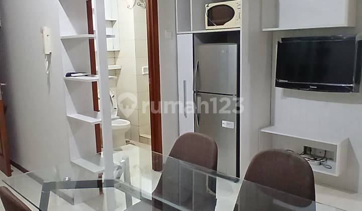 Sewa Termurah Apartemen Royal Mediterania Garden 1 BR Furnish