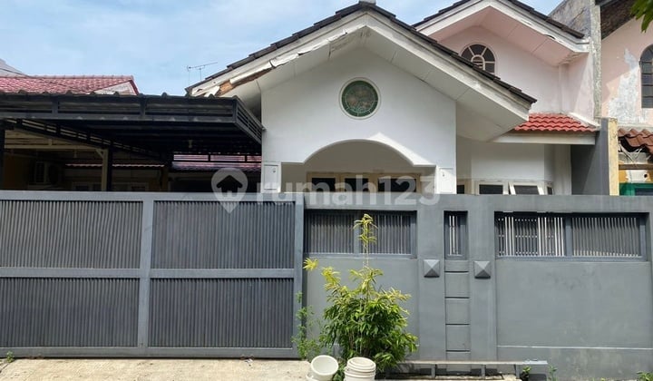 Dijual Cepat/ Bu Rumah di Galaxi Bekasi Selatan