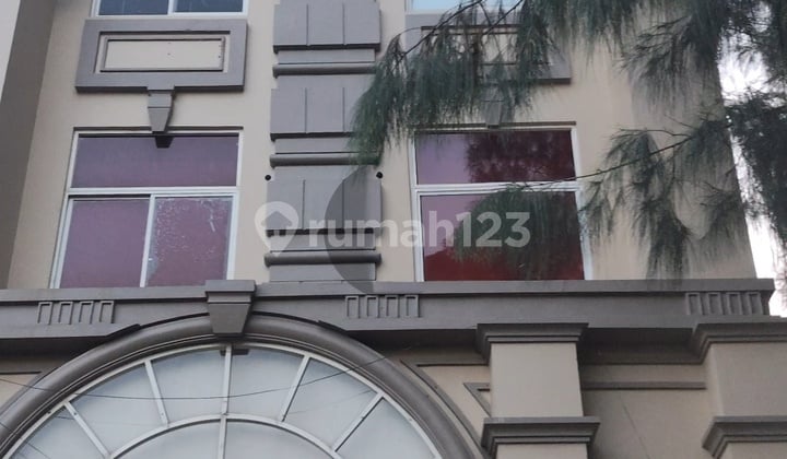 For Rent Renovated Corner Shop in Grand Galaxi, South Bekasi