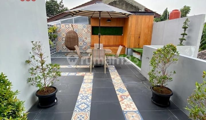 Rumah Jual 2 Lantai Di Lebak Bulus Terawat Bagus
