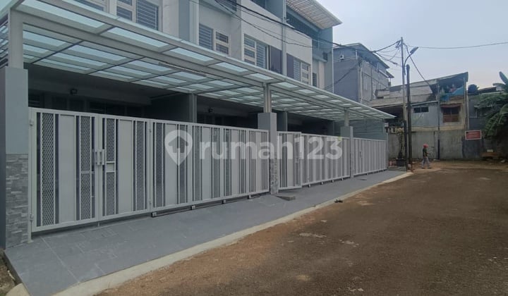 Rumah Di Jual 3 Lantai Brand New Di Radio Dalam Kebayoran