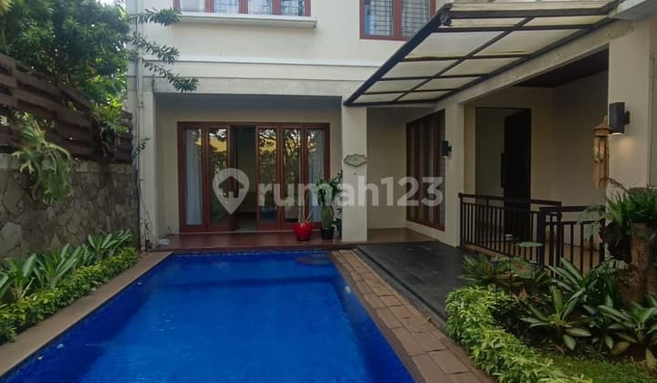 Rumah Sewa 2 LT di Ampera Furnished Pool One Gate Bagus