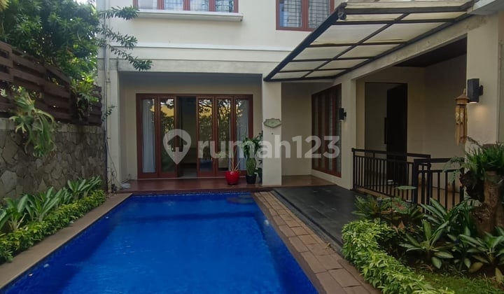 Rumah Sewa 2 LT di Ampera Furnished Pool One Gate Bagus
