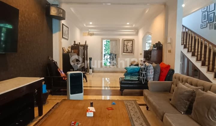 Dijual Rumah di Lebak Bulus.dlm Kompleks One Gate Pool