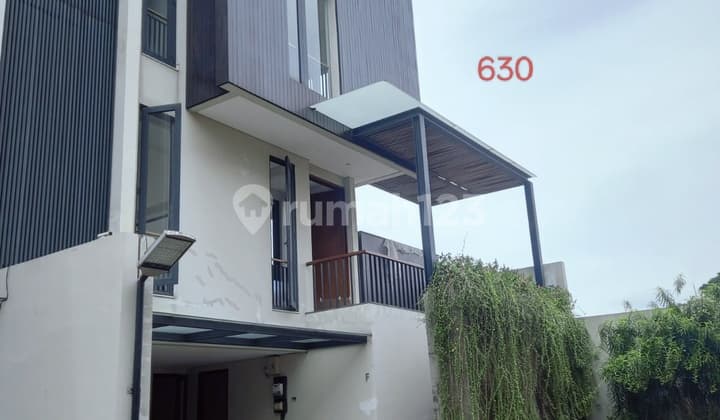 Rumah di Sewa Dlm Town House di Cilandak Pool Semi Furnish