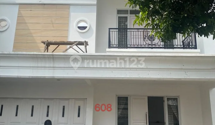Rumah 2 Lantai di Cipete Ada Pool Luas Dkt MRT
