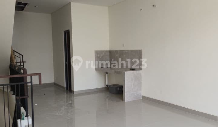 Disewa: Ruko Hudson Gading Serpong - Lokasi Strategis & Harga Terbaik! 2Unit Gandeng