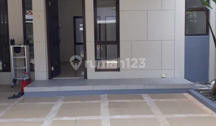 For Rent: Aure Mozia Cluster House in BSD, Near Grand Lucky and IPEKA School.