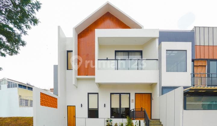 Dijual Cepat Hot Listing Almafi Jarang Ada Furnish Cakep, Rapih Lokasi Strategis Dekat Ruko Hits Pisa Grande, Sorrento Gading Serpong