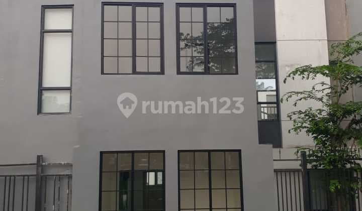 Disewakan Ruko HYPE di BSD RUKO GOLDEN MADRID X ,Dekat Akses Toll BSD