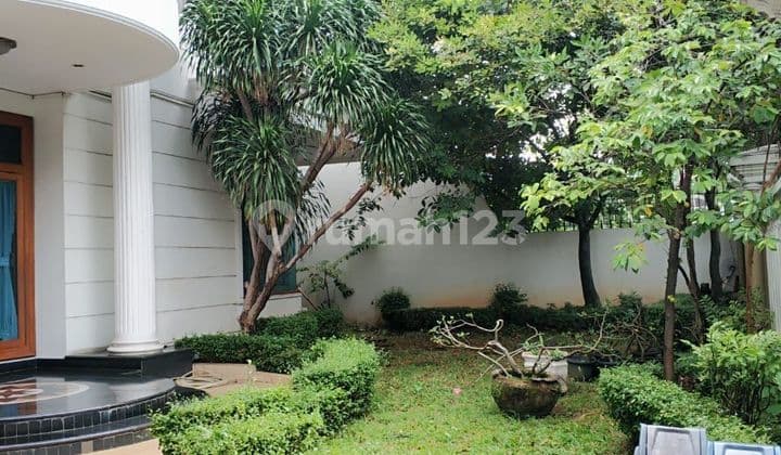 Rumah Luas Nyaman Intercon Taman Kebun Jeruk Jakarta Barat
