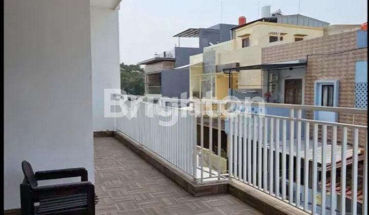 Rumah Bagus Semi Furnished Siap Huni Kav DKI Jakarta Barat