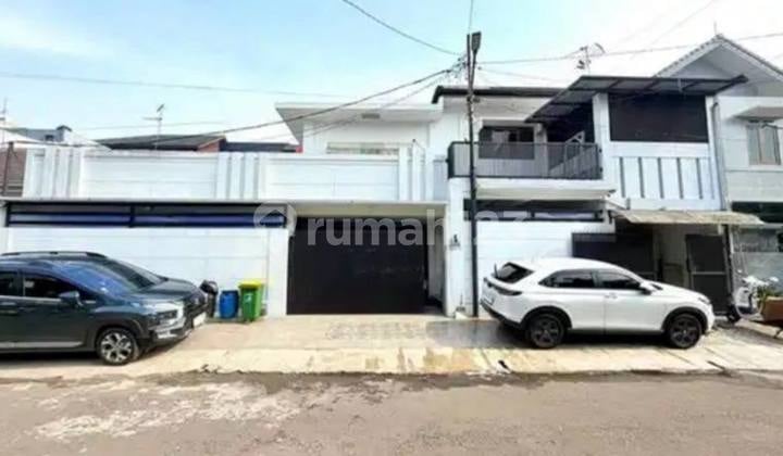 Rumah Lux Siap Huni Lokasi Strategis di Komplek Antapani