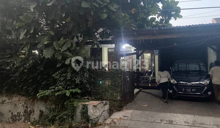 Rumah Lama Hitung Tanah Saja di Turangga Buah Batu