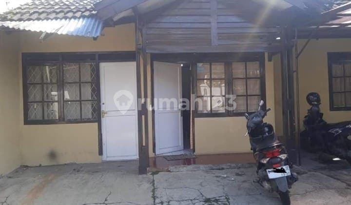 Jual Cepat Rumah Hitung Tanah Saja Lokasi Strategis di Margahayu