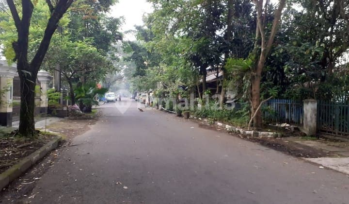 Rumah Lama Hitung Tanah Saja di Area Burangrang