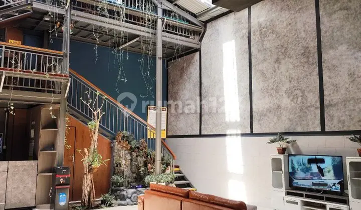 Rumah Kost Roi Menarik Mewah di Moch Toha