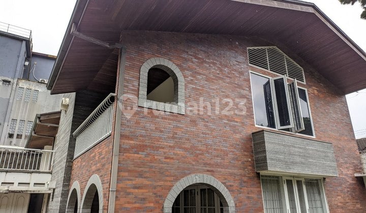Minimalist 2-Story House Ready to Live In, Spacious, Strategic Location in Setrasari