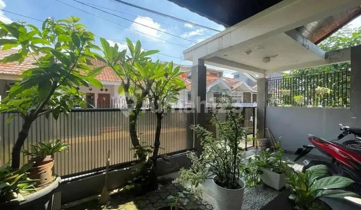 Rumah Minimalis Siap Huni Lokasi Strategis di Antapani