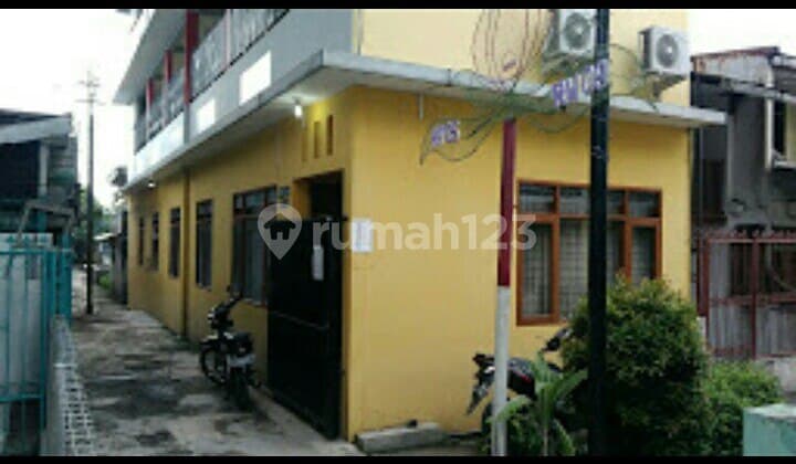 Well-maintained active boarding house in a strategic area of Sukaluyu.