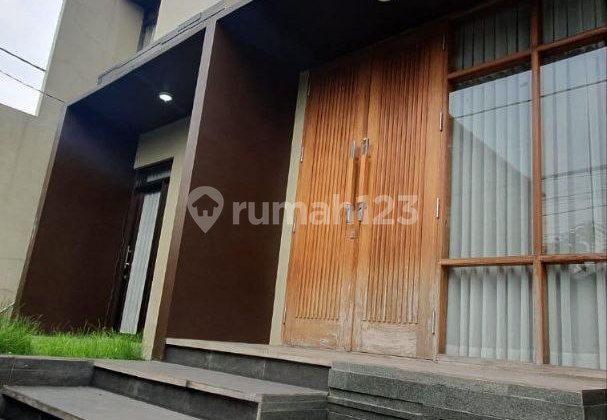 Rumah Lux Siap Huni Kawasan Strategis Dekat Pusat Kota