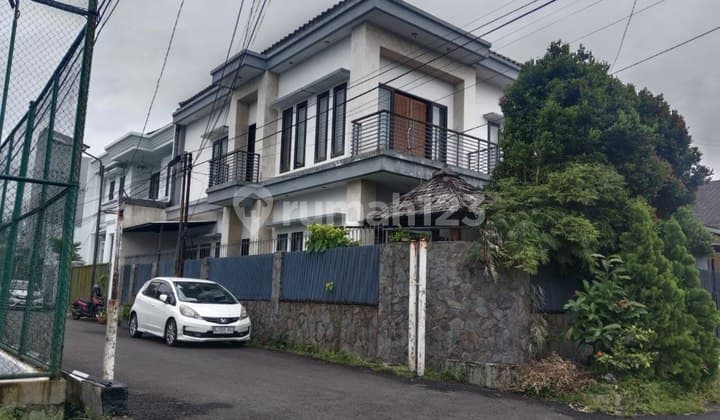 Rumah Lux Siap Huni Posisi Hook di Sayap Bkr