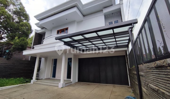 Rumah 2 LT sayap setiabudi siap huni, sudah renovasi