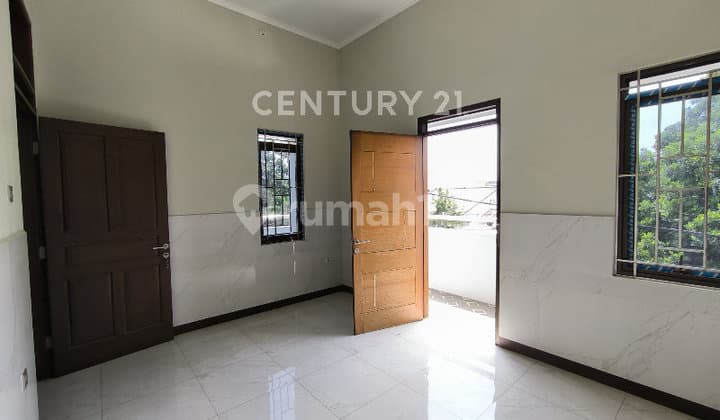 Rumah Bisa Untuk Usaha Disumber Sari Kota Bandung