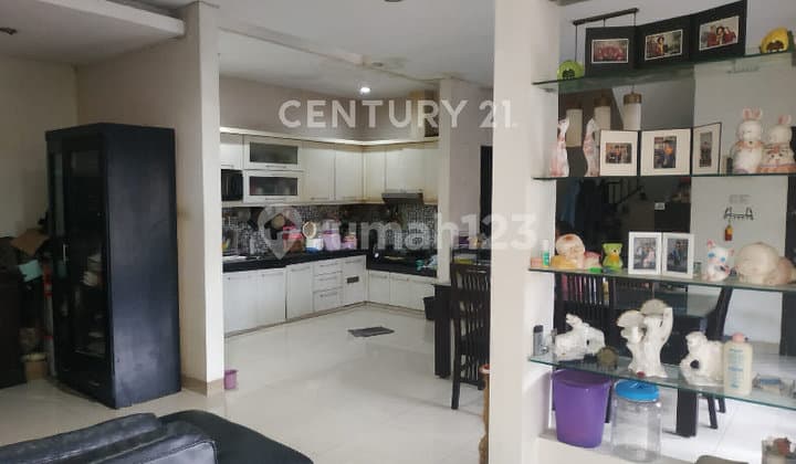 Rumah Tinggal 2Lt, di Pusat Kota Bandung