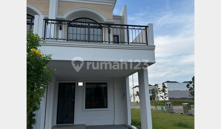For Rent Brand New House in PIK 2 Near Toll, Size 4.5x10m Hook Position.