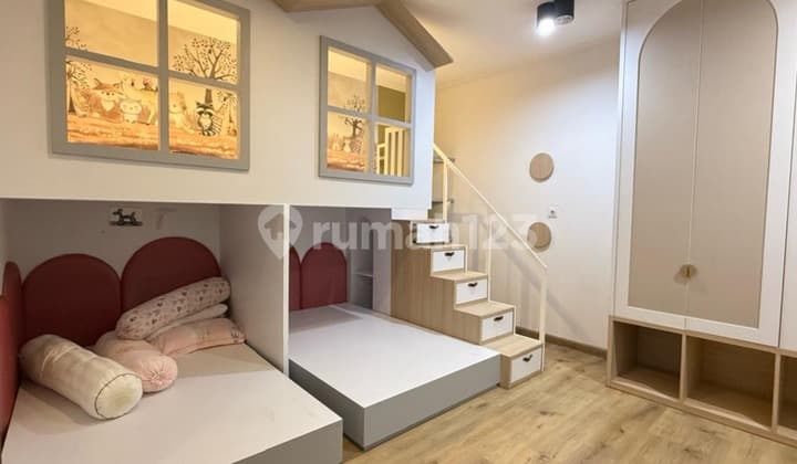 Townhouse Golf Island Pik Furnished Bagus Uk 8X12m, 3+1 Kamar