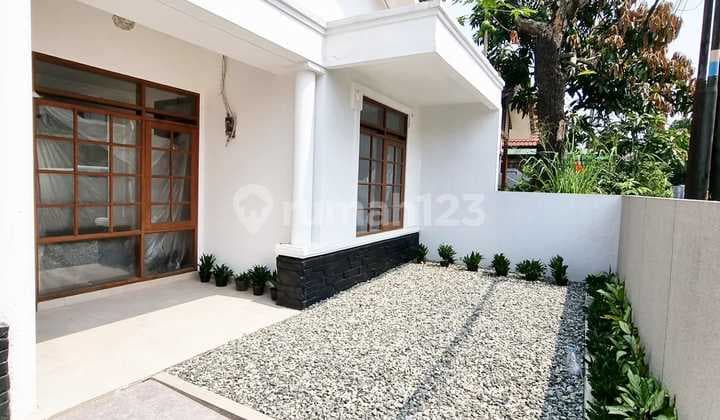Special Price!!! Modern Scandinavian House at Taman Holis